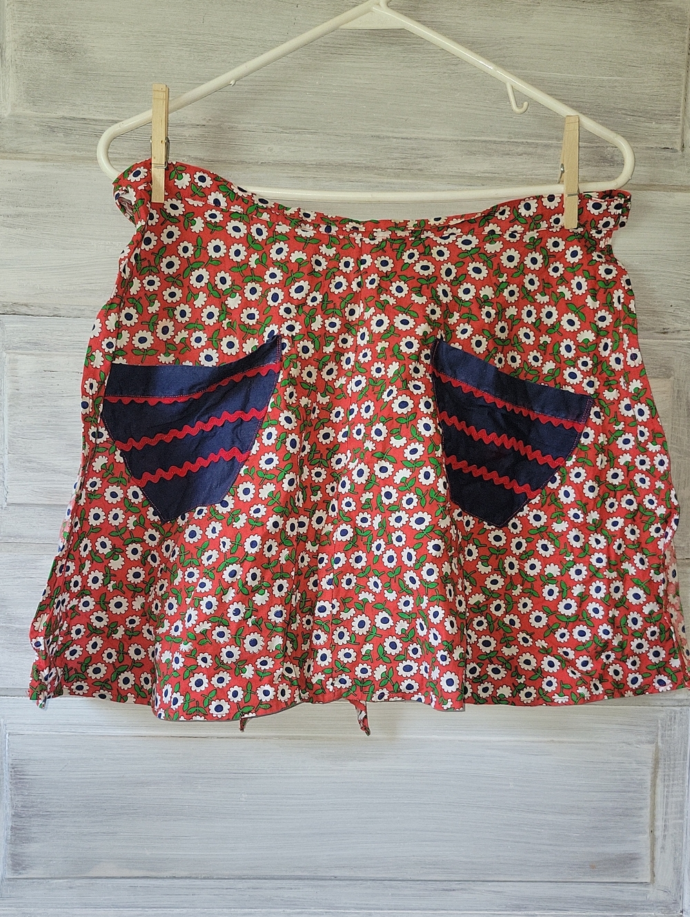 Vintage Handmade Waist Apron Red And Blue Rickrack Pockets Floral Cottagecore